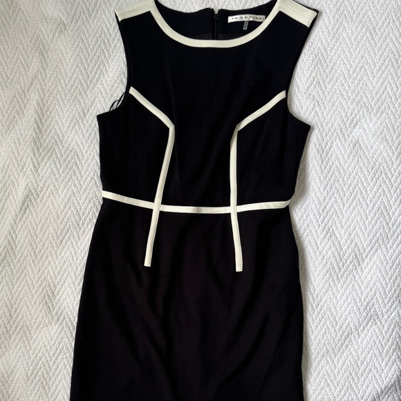 Trina Turk Black Sheath Dress with Ivory Piping Size 8 - Picture 3 of 11